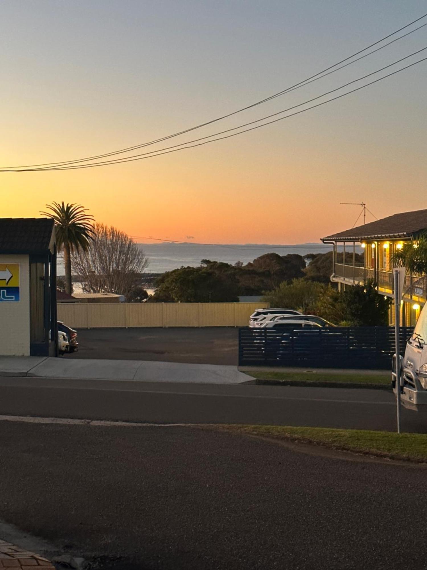 Holiday Lodge Motor Inn Narooma Exterior foto